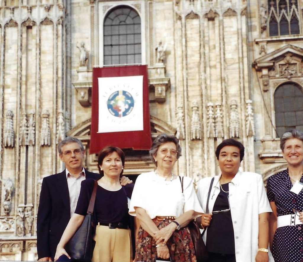 Dr. Trullols, Dra. Santiago, Dra. Rutllant, Dra. Sanidas, Dña. E. Coll (Milan 2000)